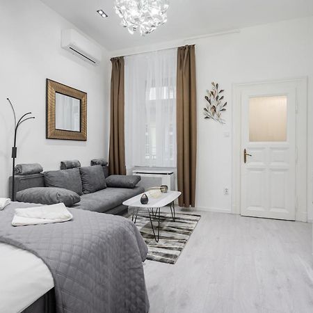 Stellar Dwell Apartment Budapest Ngoại thất bức ảnh