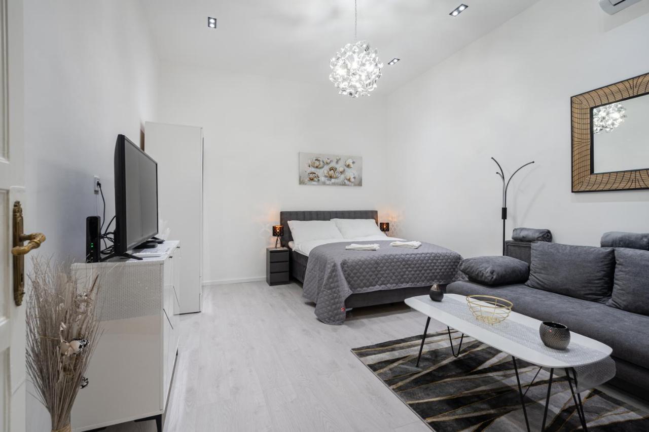 Stellar Dwell Apartment Budapest Ngoại thất bức ảnh